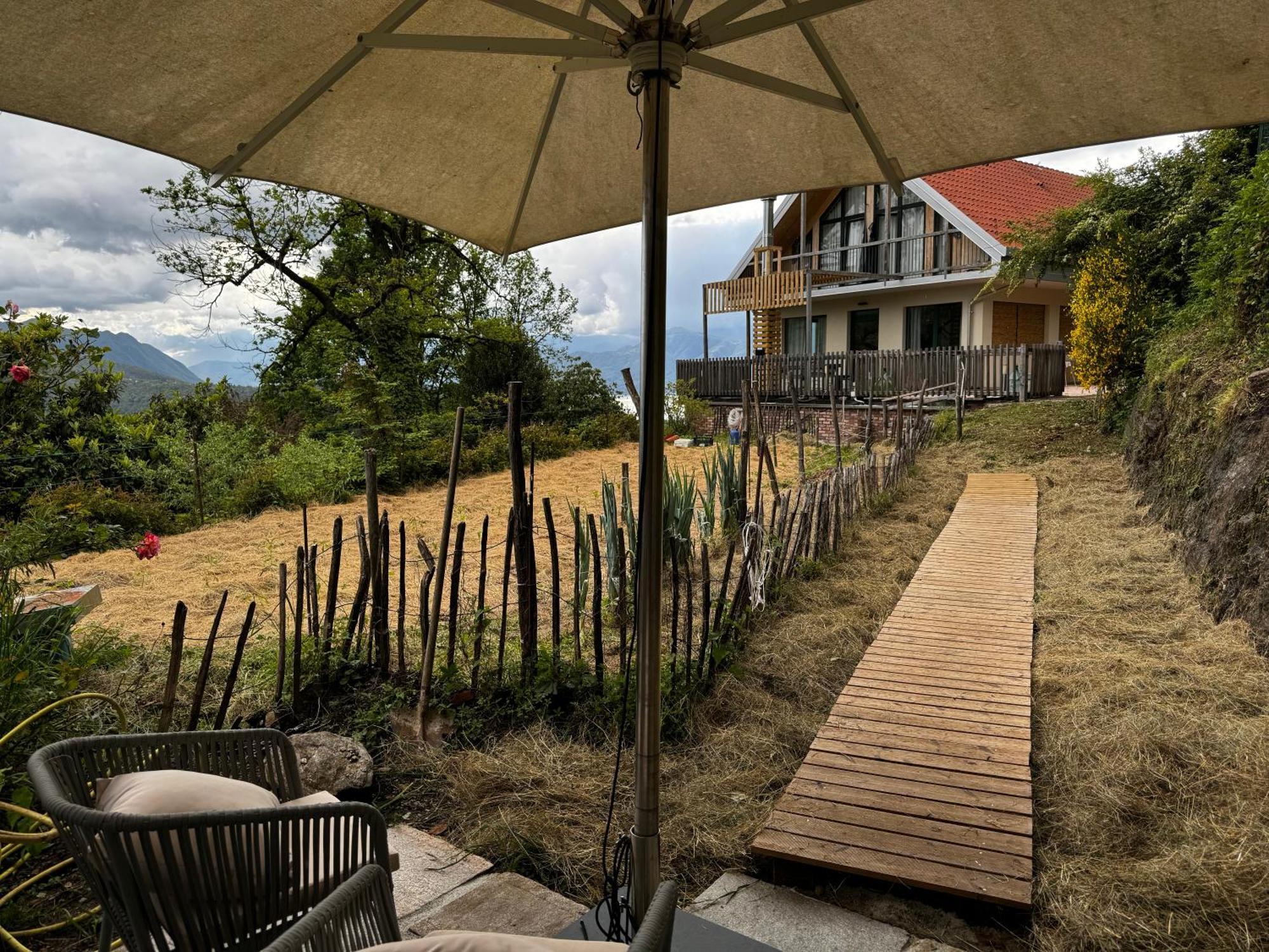 Agriturismo Voeuja Lago Maggiore Luino Exterior foto